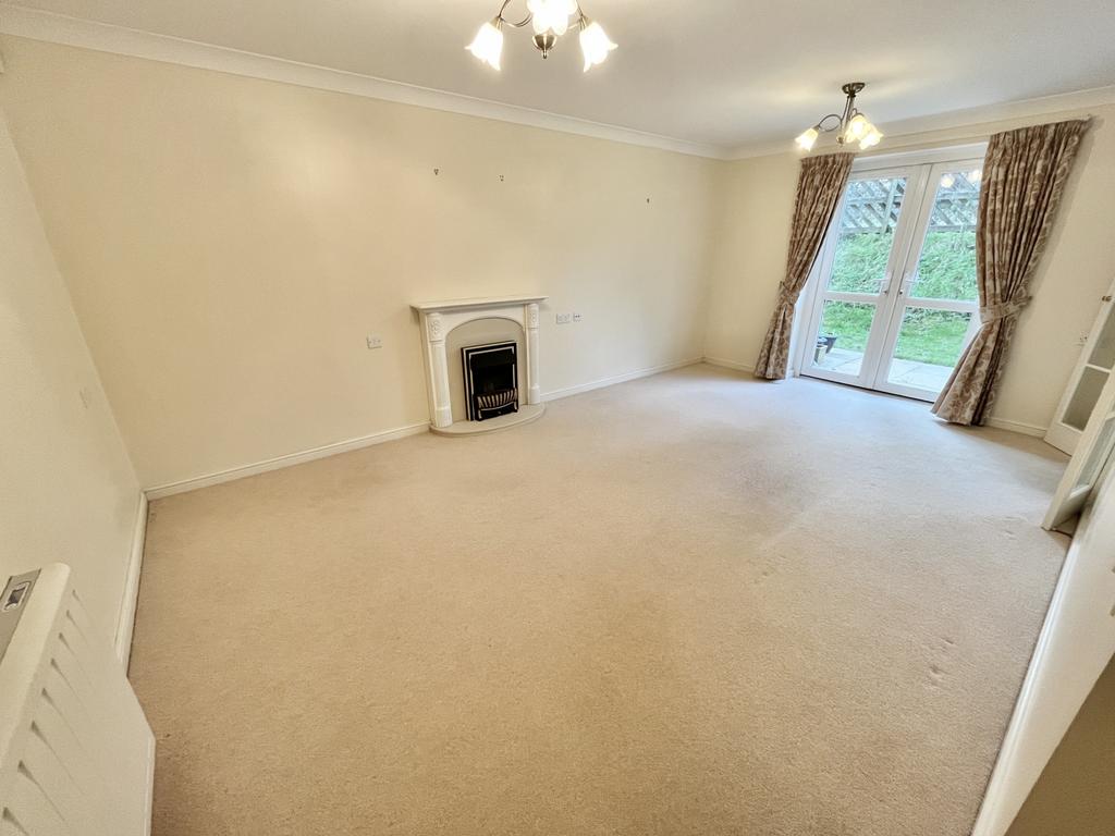 Lounge   Dining Room