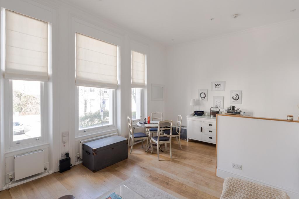 Kitchen/Reception