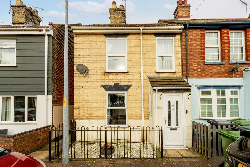 Fredrick Road, Gorleston, NR31 3 bed end of terrace house for sale £