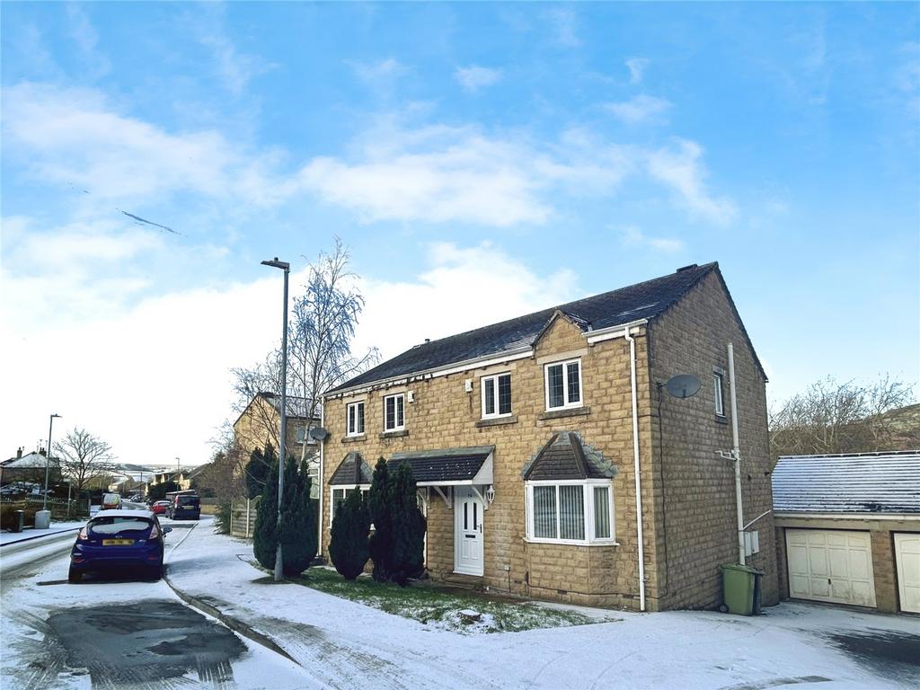 Banks Road, Linthwaite, Huddersfield... 3 bed semidetached house £