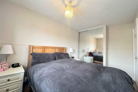 2 Sugden Close, Brighouse, HD6 3EQ