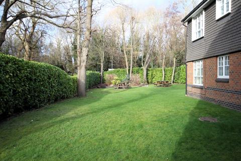 6 Colham Road, Uxbridge, UB8 3WQ