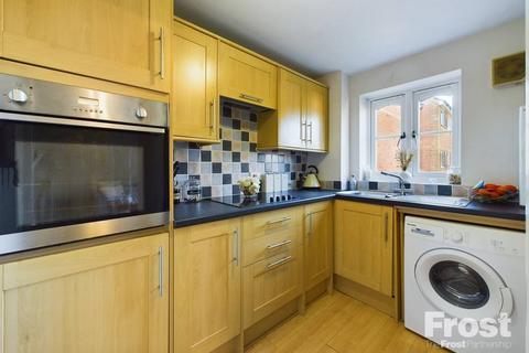 176 Redford Close, Feltham, TW13 4TF