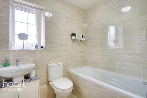 28, Olympia Court Jossey Lane, Scawthorpe, Doncaster, DN5 7ZA