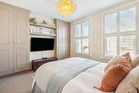 65 Grena Road, Richmond, TW9 1XS