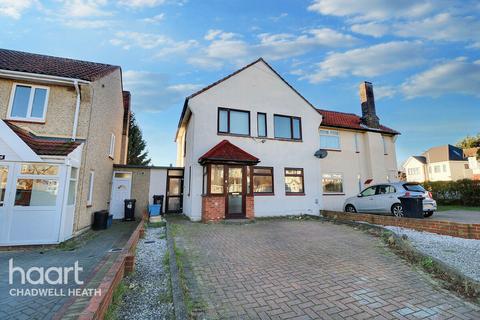 3 bedroom semi-detached house for sale, Lexden Drive, Romford