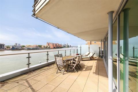 3 bedroom flat for sale, Ensign House, Juniper Drive, London