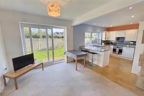 3 bedroom detached bungalow for sale, West Christchurch