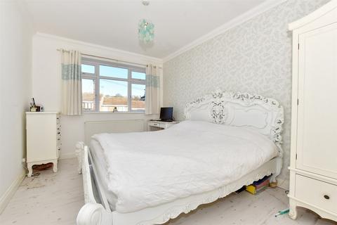 13 Leysdown Avenue, Bexleyheath, DA7 6AZ