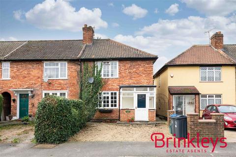 107 Pitt Crescent, London, SW19 8HR