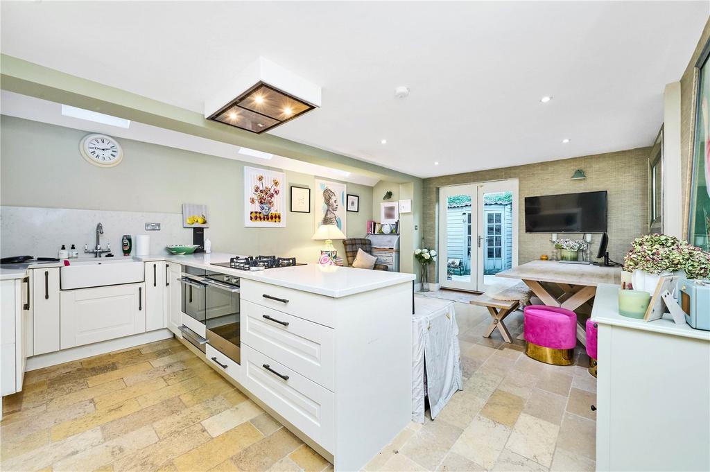 Stephendale Road, Fulham, London, SW6 2 bed flat for sale £700,000