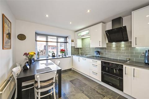 37 Bepton Down, Petersfield, GU31 4PR