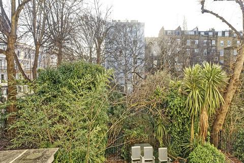 First Floor Flat, 19 Elgin Crescent, London, W11 2JD