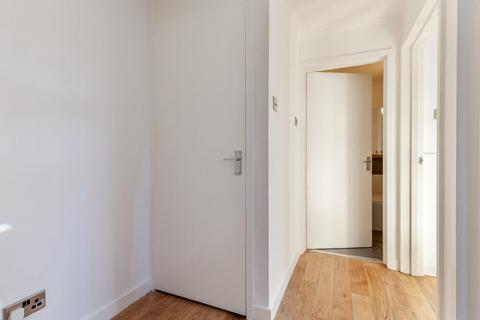 2j Fair A Far, Edinburgh, EH4 6QD