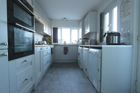 125 Downs Road, Walmer, Deal, CT14 7TF