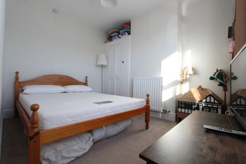 125 Downs Road, Walmer, Deal, CT14 7TF