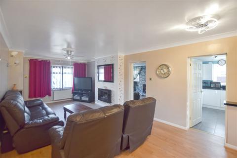 3 bedroom detached house for sale, Kilsby Drive, Widnes