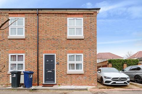 3 bedroom end of terrace house for sale, Bulls Bridge Road, Southall, UB2
