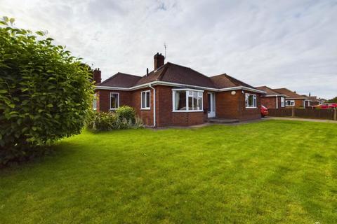3 bedroom bungalow for sale - Devonshire Road, Scunthorpe, Lincolnshire, DN17 1ET