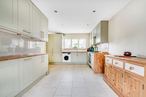 19 Coppard Gardens, Chessington, KT9 2GE