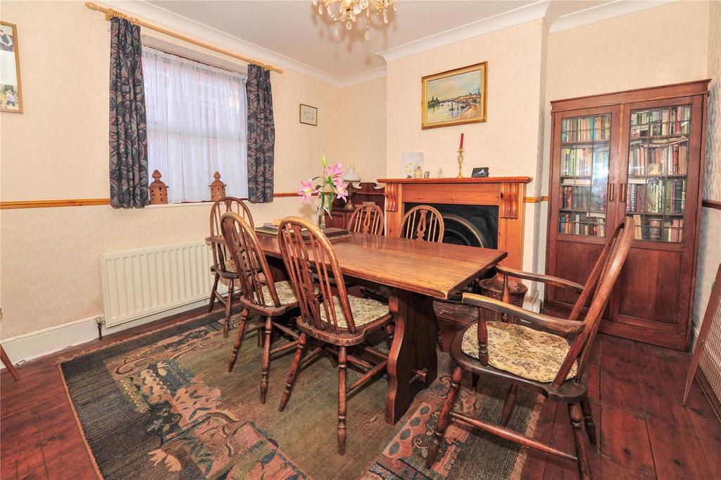 Albert Road, Parkstone, Poole, Dorset, BH12 3 bed detached house for