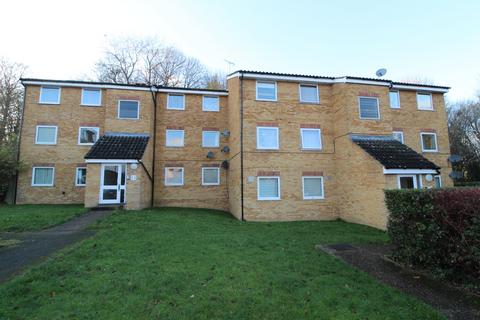 2 bedroom flat for sale, Valley Green, Hemel Hempstead, Hertfordshire, HP2