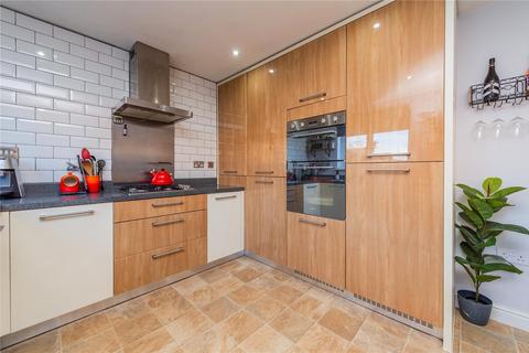 7 Bakers Lock, Hadley, Telford, TF1 5TE