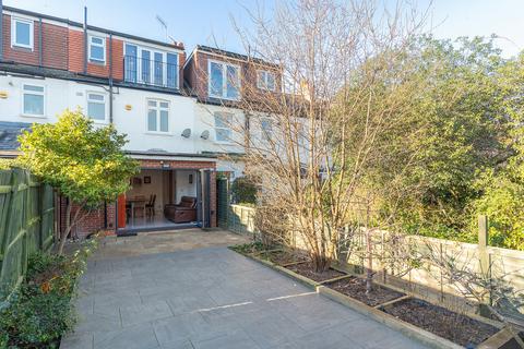 46 Curzon Road, London, W5 1NF