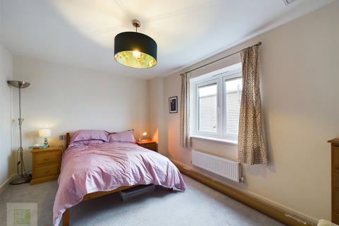 44 Tidman Road, Reading, RG2 0DE