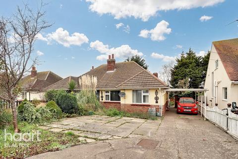 2 bedroom semi-detached bungalow for sale, Walton Road, Walton On The Naze