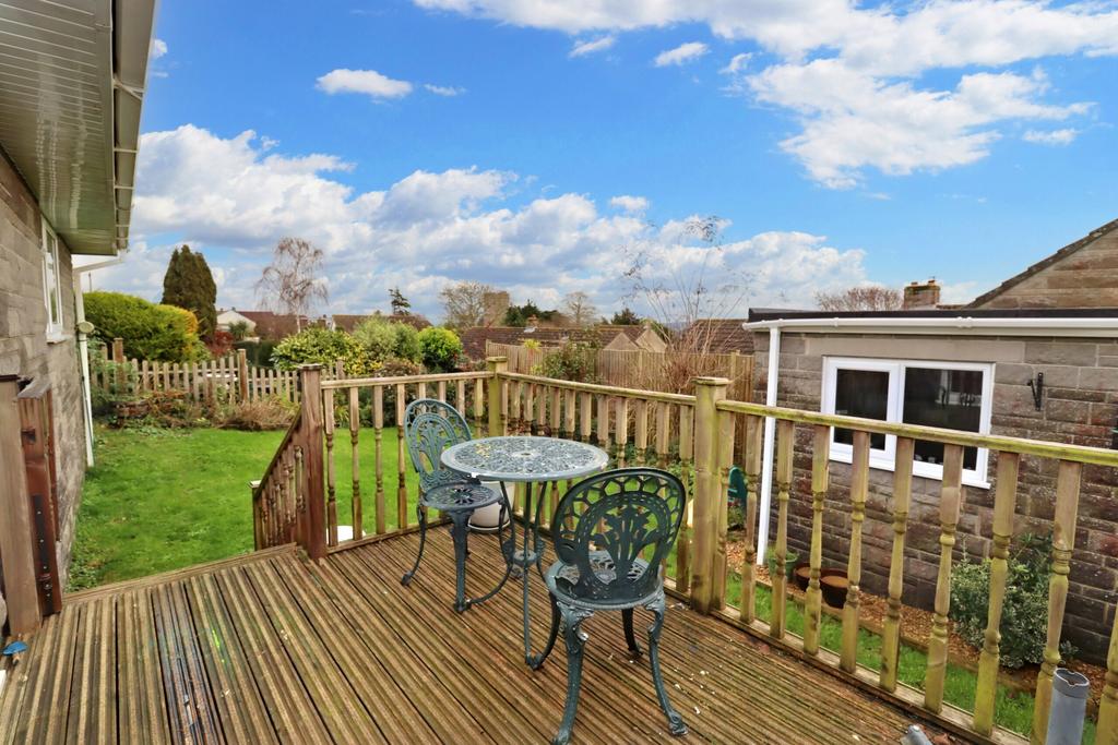 Decking and Garden