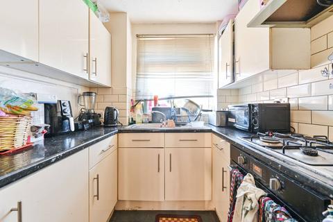 4 bedroom terraced house for sale, Hollman Gardens, Norbury, London, SW16