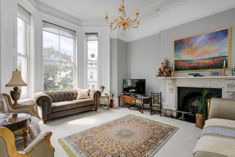 2 bedroom flat for sale, Ladbroke Grove, London, W11