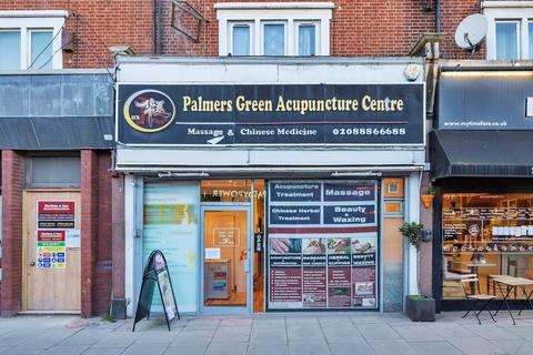 Retail property (high street) to rent, 373 Green Lanes, Palmers Green, N13 4TY