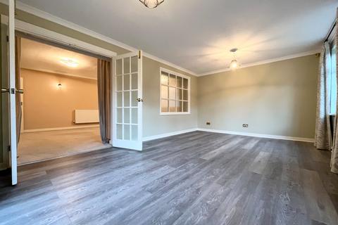 5 bedroom detached house to rent, Barnfield Drive, Solihull, West Midlands, B92