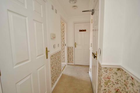 1 bedroom flat for sale, Cavendish Lodge, Magdalene Street, Glastonbury, Somerset