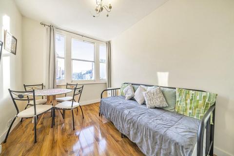 1 bedroom flat for sale, Lavender Hill, Battersea