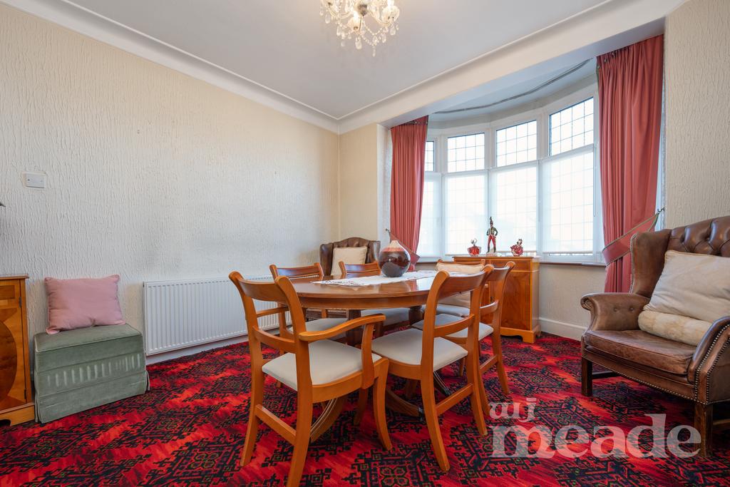 Hale End Road, Woodford Green, IG8 5 bed semidetached house for sale