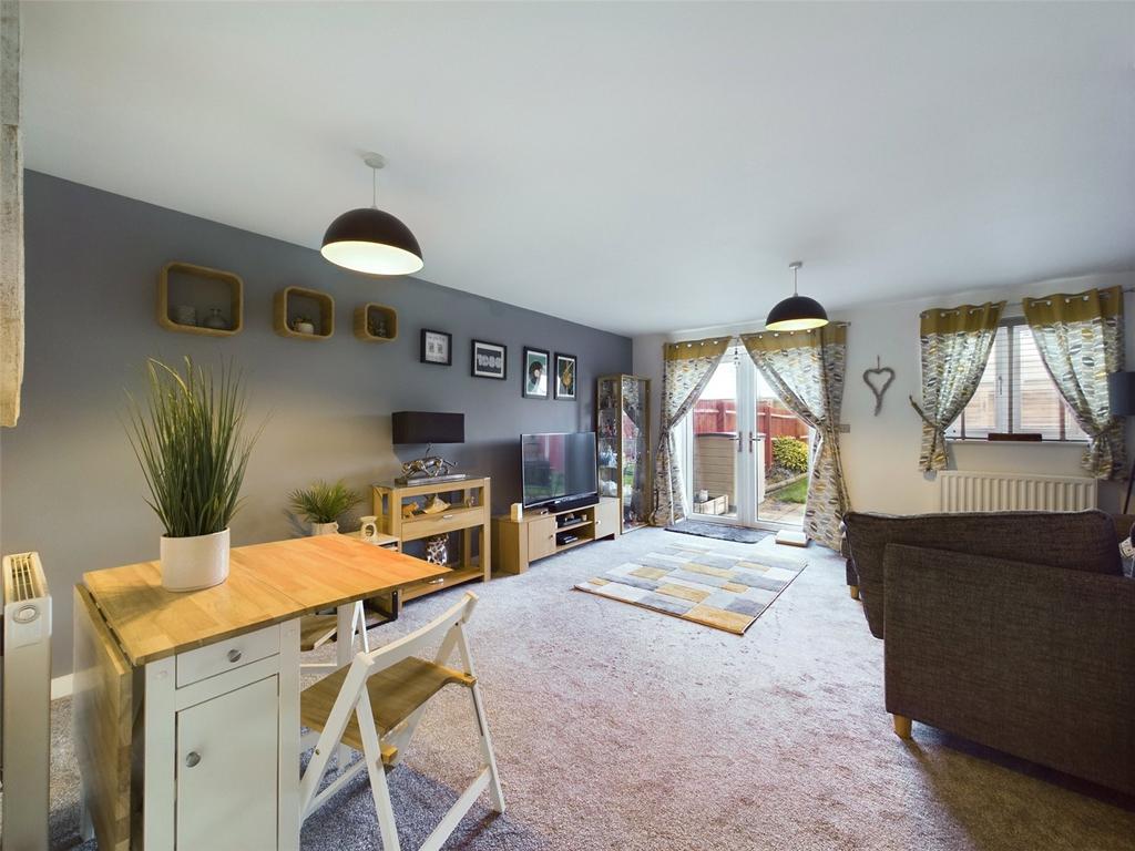 Estcourt Close, Gloucester... 3 bed semidetached house for sale £290,000