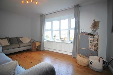 19 Willowdown, Weston-super-mare, BS22 9LX
