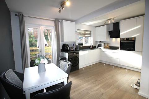 19 Willowdown, Weston-super-mare, BS22 9LX