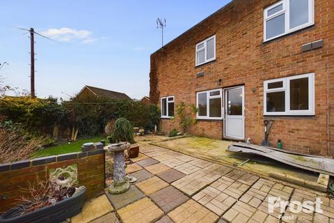 91 Falcon Drive, Stanwell, Staines-upon-thames, TW19 7EX