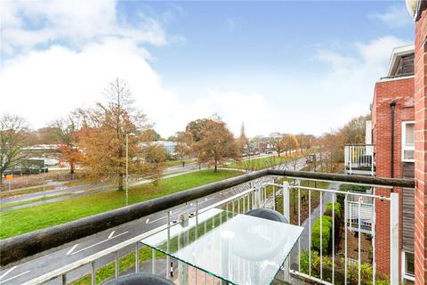 16 Bourdillon Gardens, Basingstoke, RG24 9GG