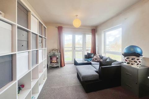 16 Bourdillon Gardens, Basingstoke, RG24 9GG