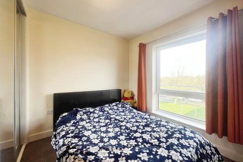 16 Bourdillon Gardens, Basingstoke, RG24 9GG