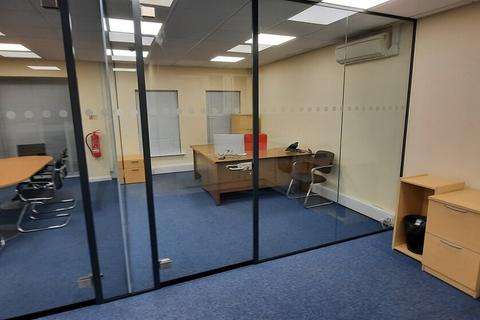 Office to rent, Boundary Way, Hemel Hempstead HP2