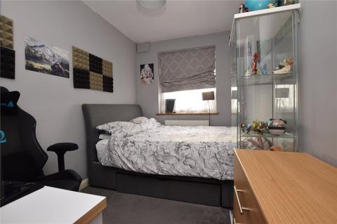 3 bedroom maisonette for sale, Whalebone Grove, Romford, RM6