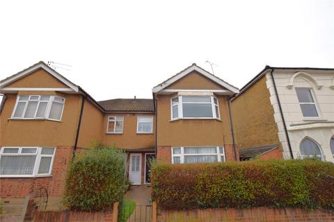 14 Whalebone Grove, Romford, RM6 6BU