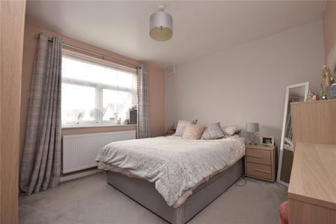 14 Whalebone Grove, Romford, RM6 6BU