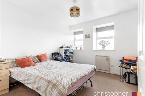 Flat 35, Trinity House Trinity Lane, Waltham Cross, EN8 7EF